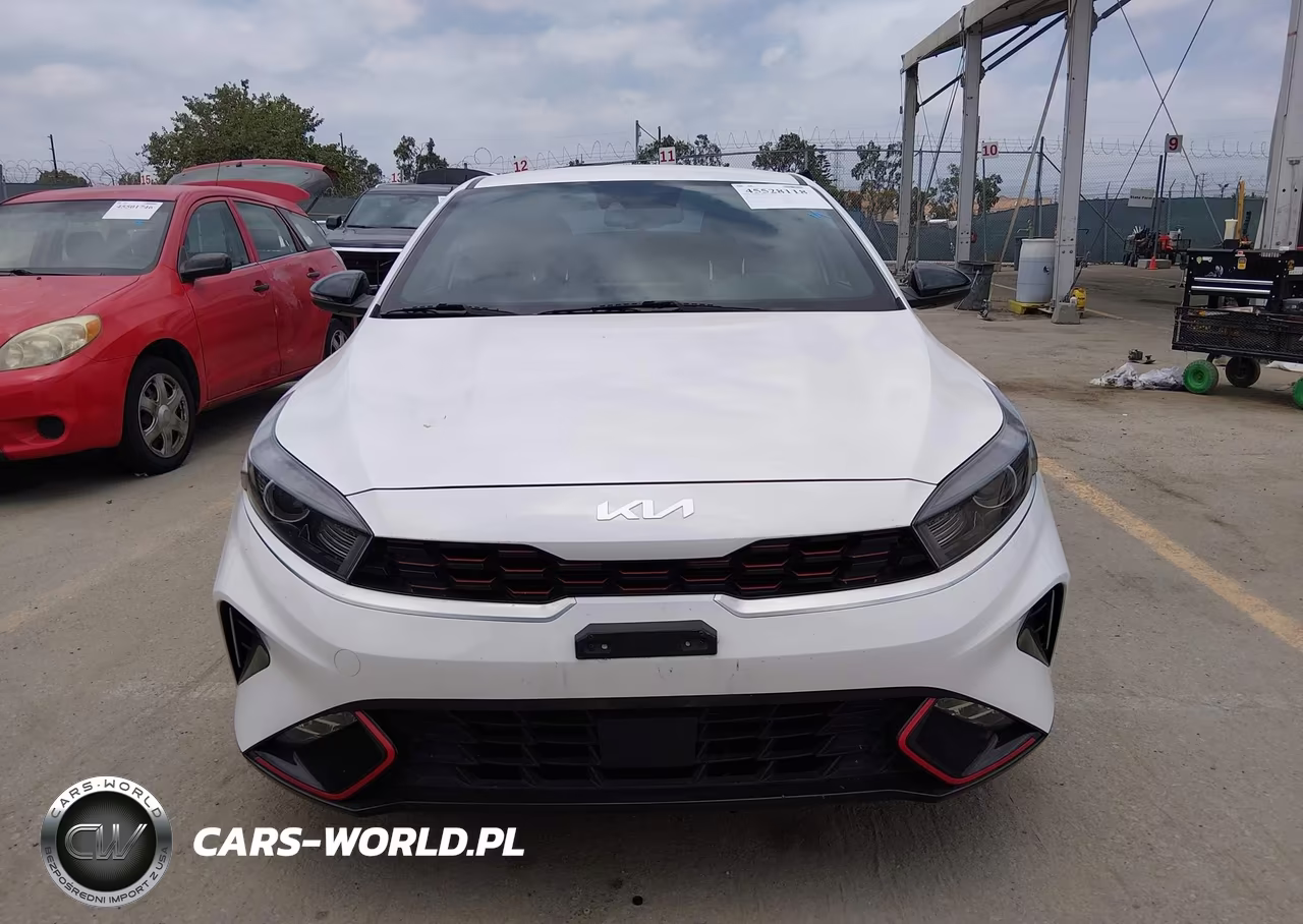 2023 Kia Forte Gt-Line VIN:3KPF54AD1PE574581 - 12