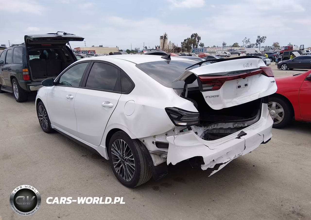 2023 Kia Forte Gt-Line VIN:3KPF54AD1PE574581 - 3