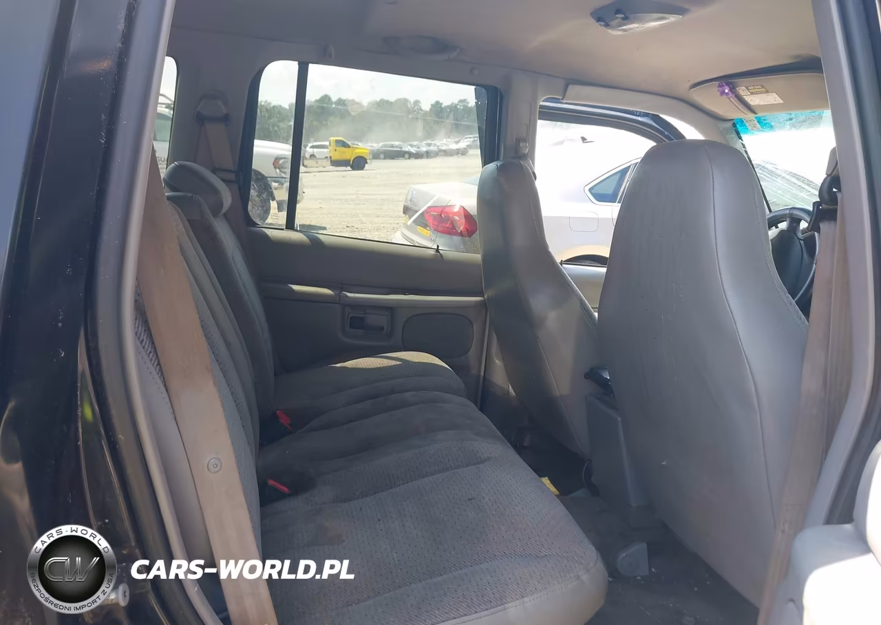 2000 Ford Explorer Xls VIN:1FMZU62X5YUB78480 - 8
