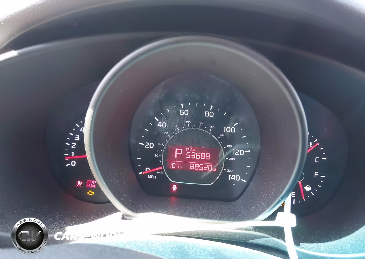 2015 Kia Soul VIN:KNDJN2A23F7223683 - 7