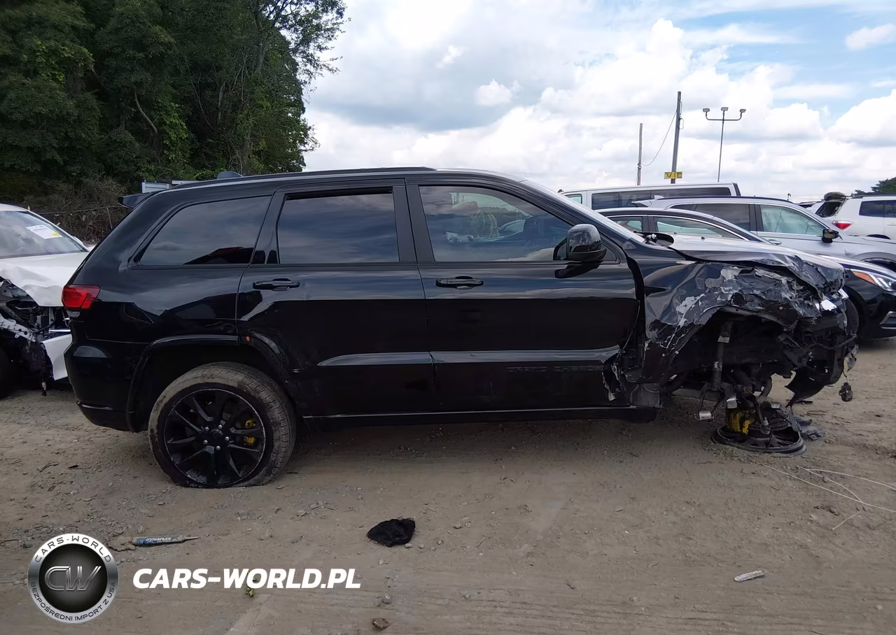 2017 Jeep Grand Cherokee Altitude VIN:1C4RJFAG4HC758484 - 14