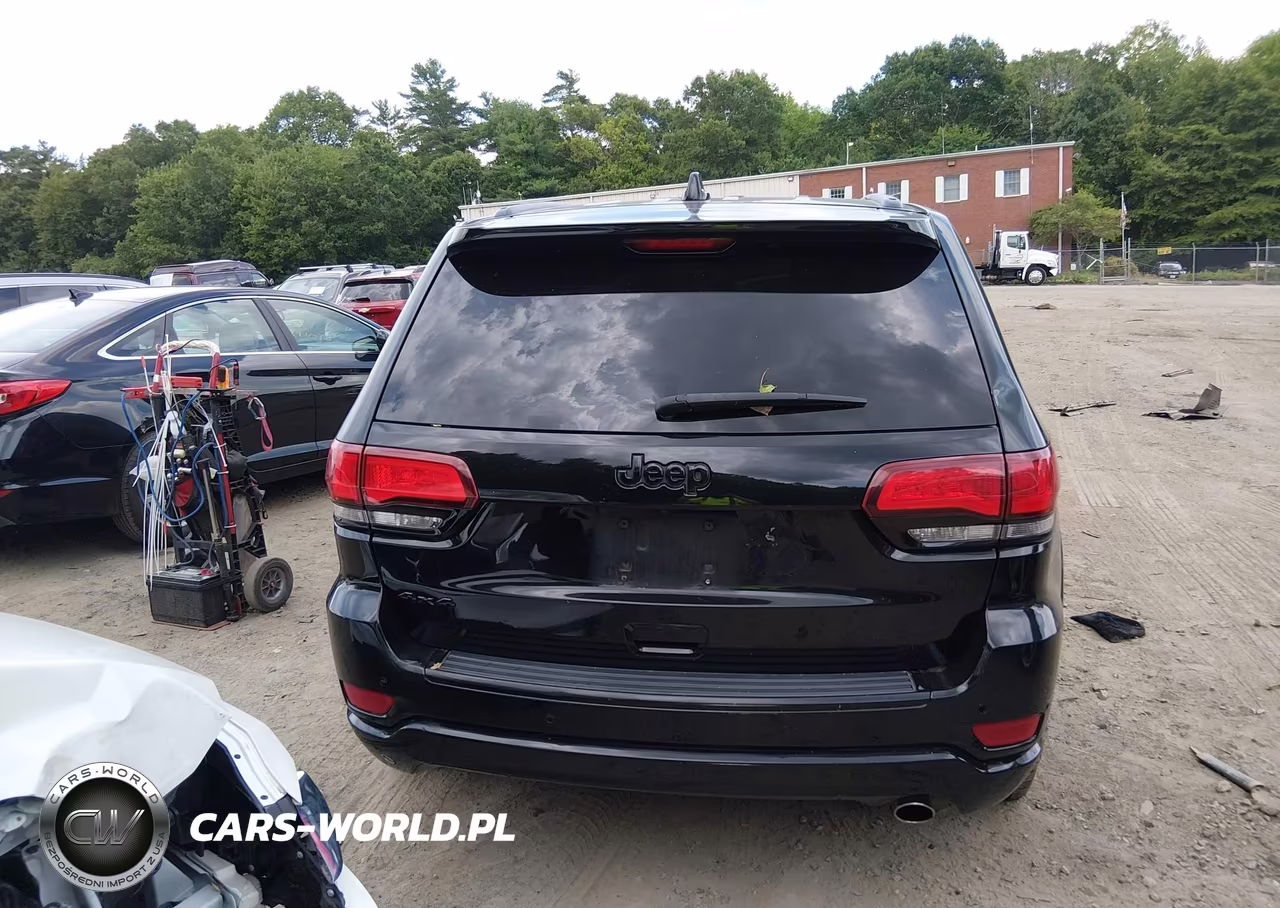 2017 Jeep Grand Cherokee Altitude VIN:1C4RJFAG4HC758484 - 17