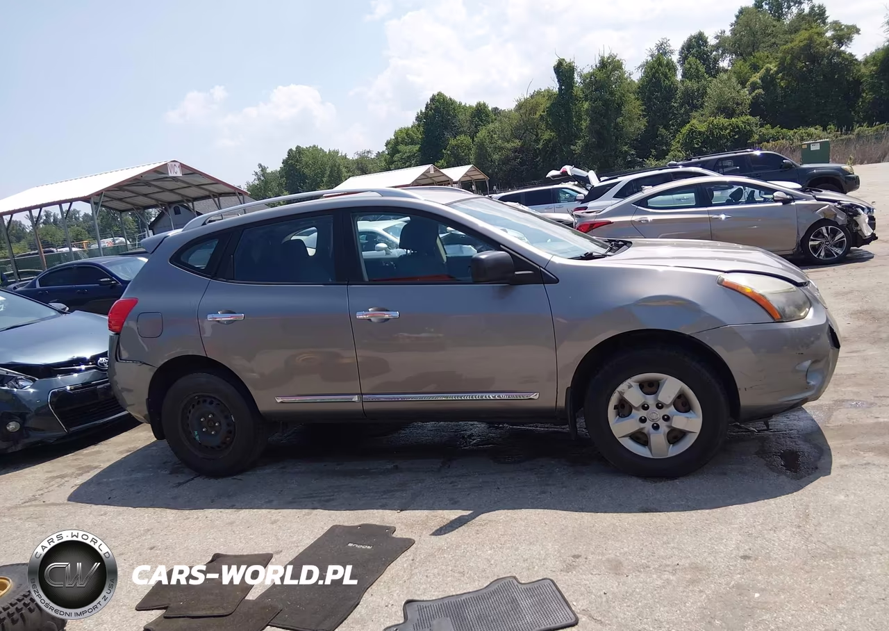 2015 Nissan Rogue Select S VIN:JN8AS5MV4FW258582 - 14