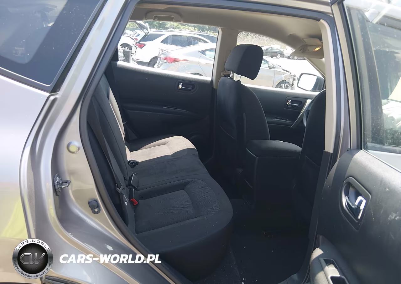 2015 Nissan Rogue Select S VIN:JN8AS5MV4FW258582 - 8