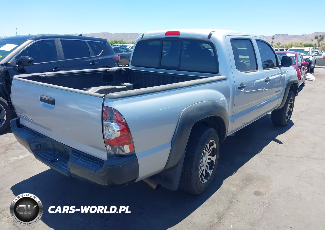 2011 Toyota Tacoma VIN:5TFJX4CN2BX005712 - 4