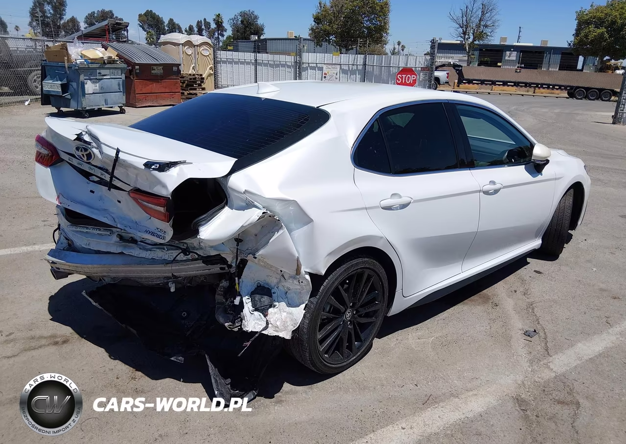 2022 Toyota Camry Xse Hybrid VIN:4T1K31AK3NU576473 - 4