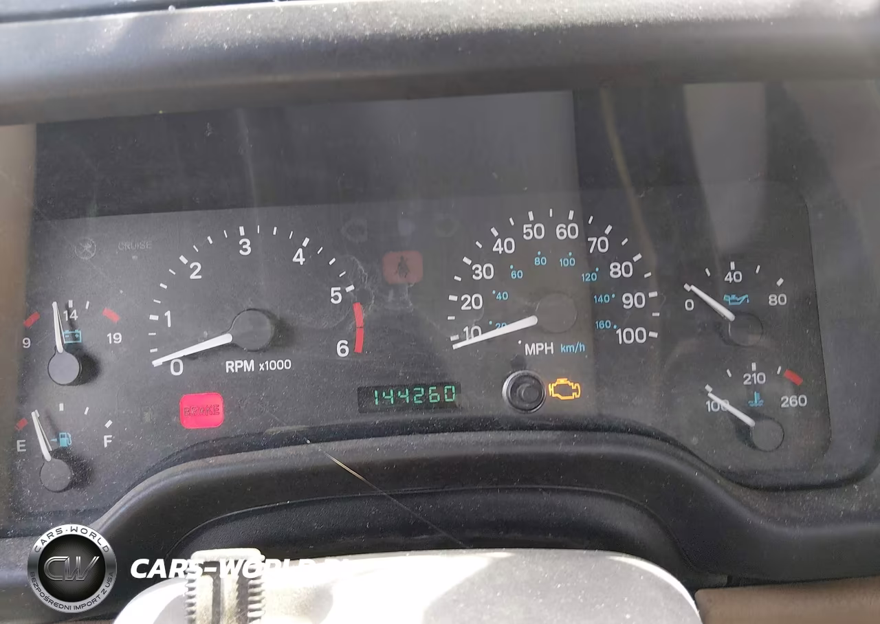 2000 Jeep Wrangler Sahara VIN:1J4FA59S8YP792615 - 7