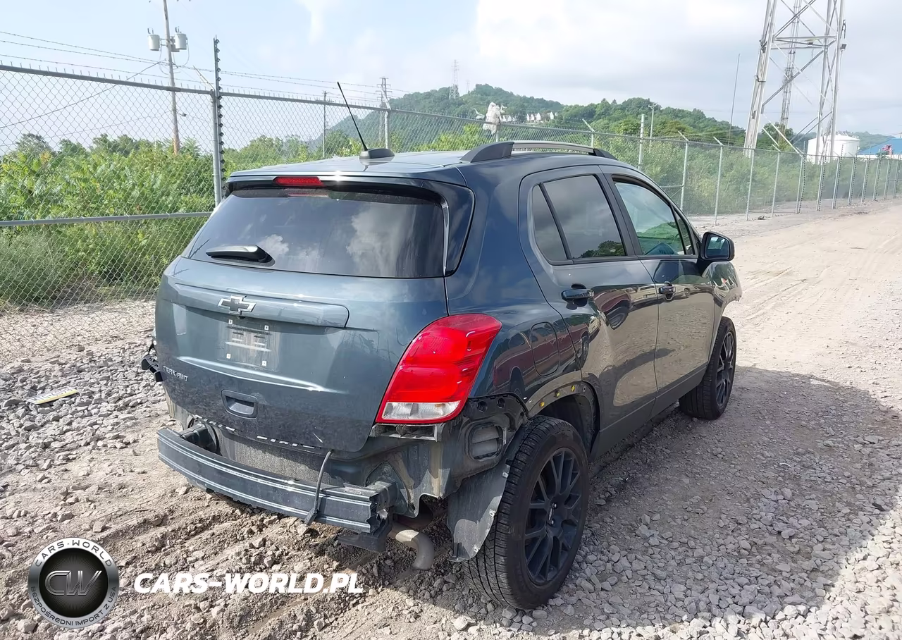 2021 Chevrolet Trax Awd Lt VIN:KL7CJPSB6MB352718 - 4
