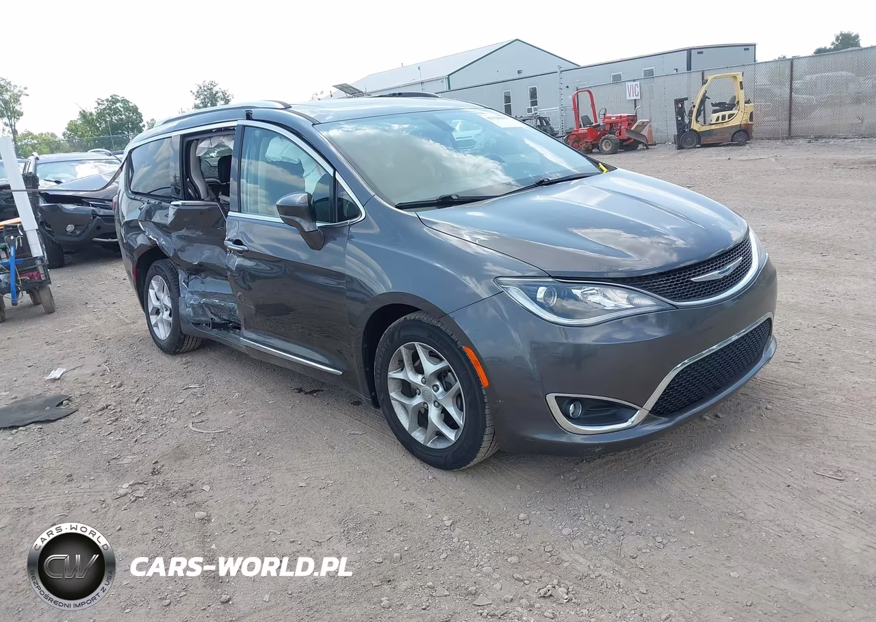 2019 Chrysler Pacifica Touring L Plus