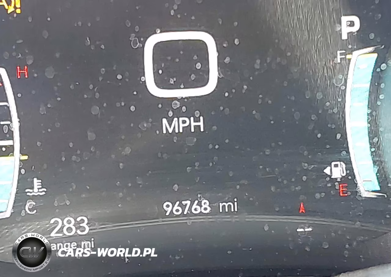 2019 Chrysler Pacifica Touring L Plus VIN:2C4RC1EG1KR597937 - 15