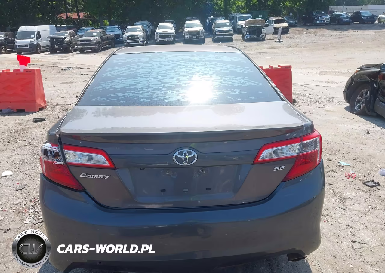 2014 Toyota Camry Se VIN:4T1BF1FK3EU463591 - 15
