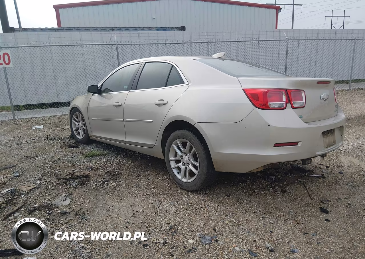 2015 Chevrolet Malibu 1Lt VIN:1G11C5SL2FF102186 - 3