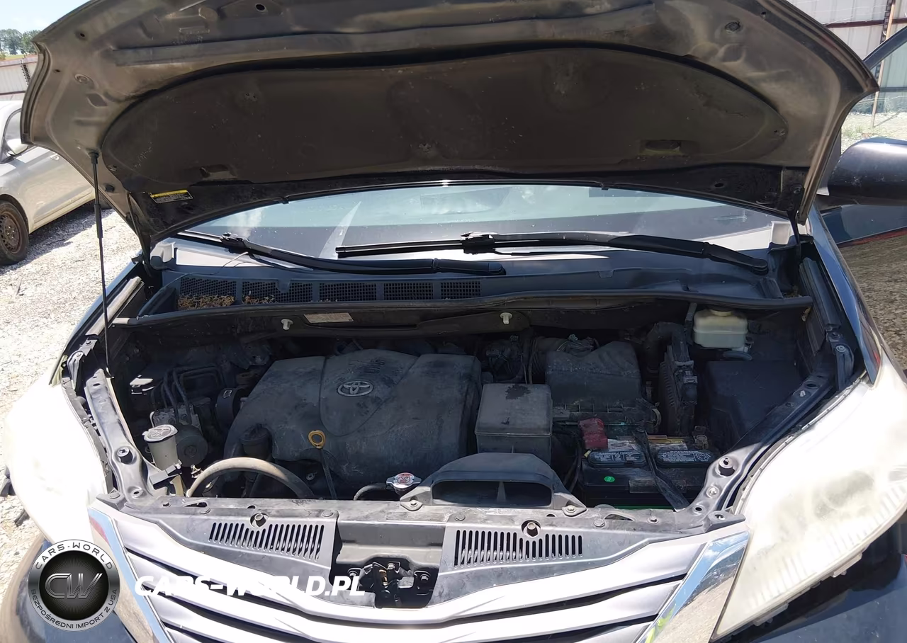 2017 Toyota Sienna Xle 8 Passenger VIN:5TDYZ3DC5HS770783 - 10