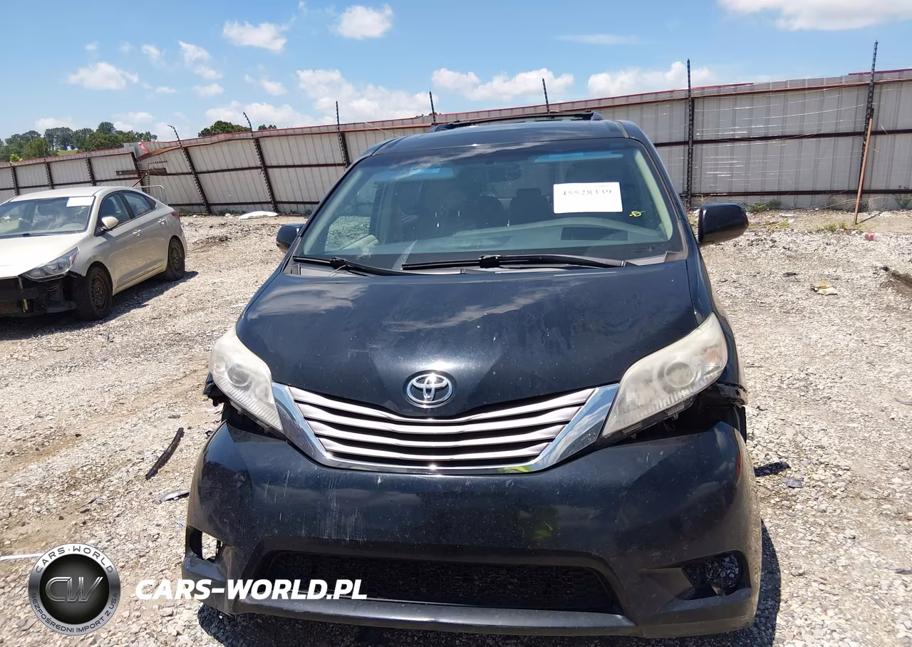 2017 Toyota Sienna Xle 8 Passenger VIN:5TDYZ3DC5HS770783 - 12