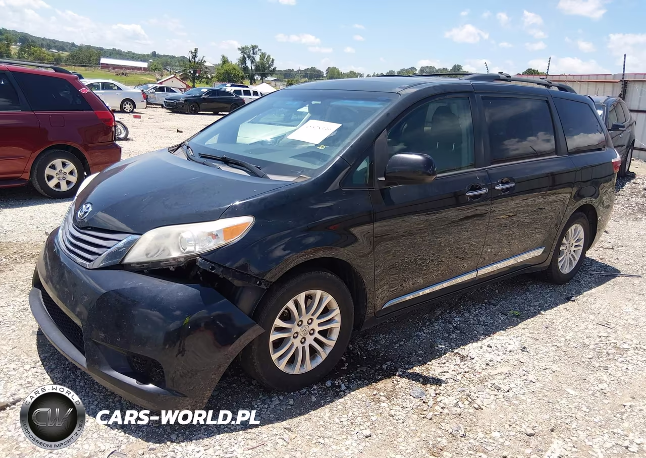 2017 Toyota Sienna Xle 8 Passenger VIN:5TDYZ3DC5HS770783 - 2