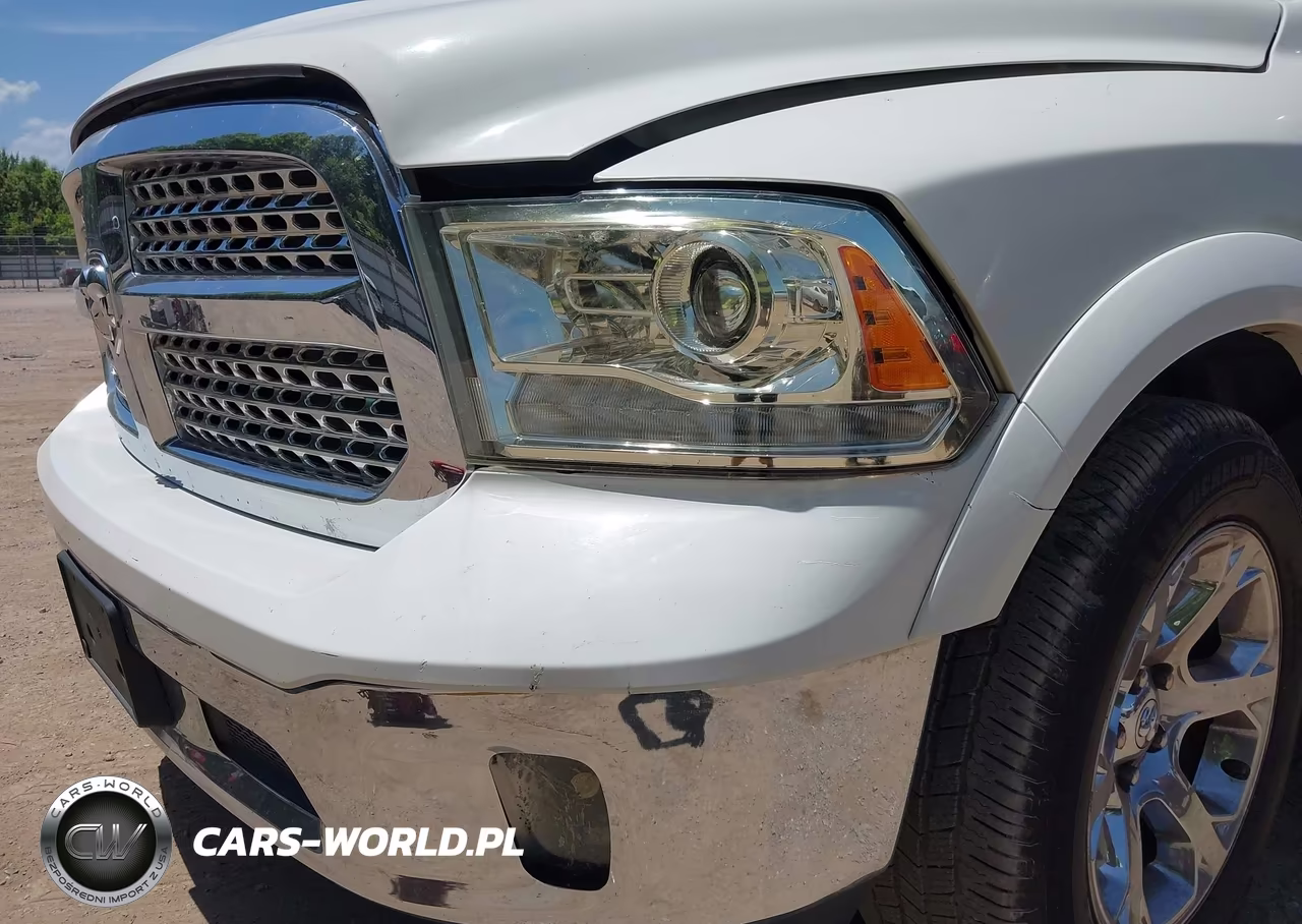 2018 Ram 1500 Laramie 4X2 6'4 Box VIN:1C6RR6VT1JS131289 - 6