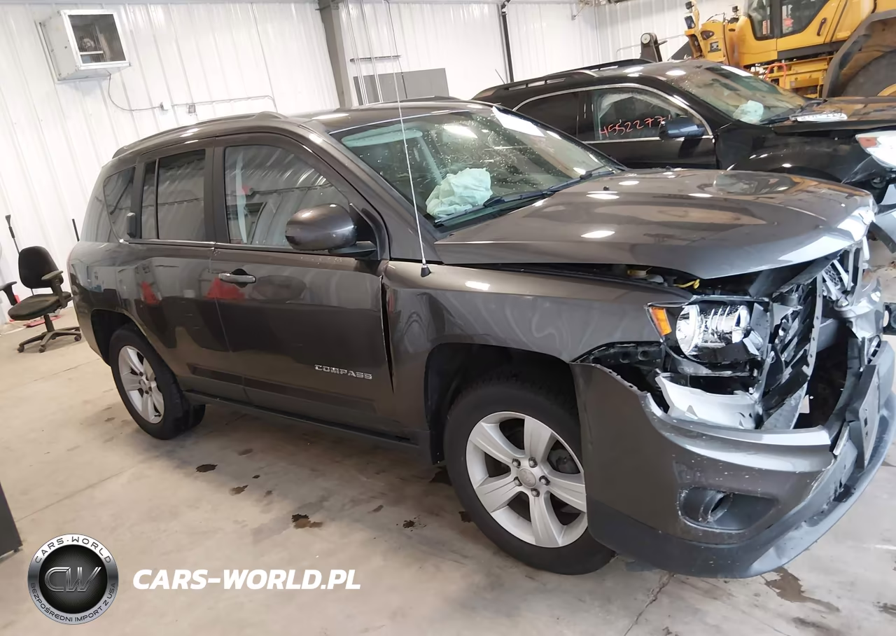 2015 Jeep Compass Latitude VIN:1C4NJDEB4FD148190 - 13