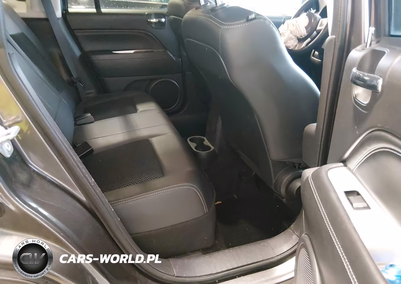 2015 Jeep Compass Latitude VIN:1C4NJDEB4FD148190 - 8