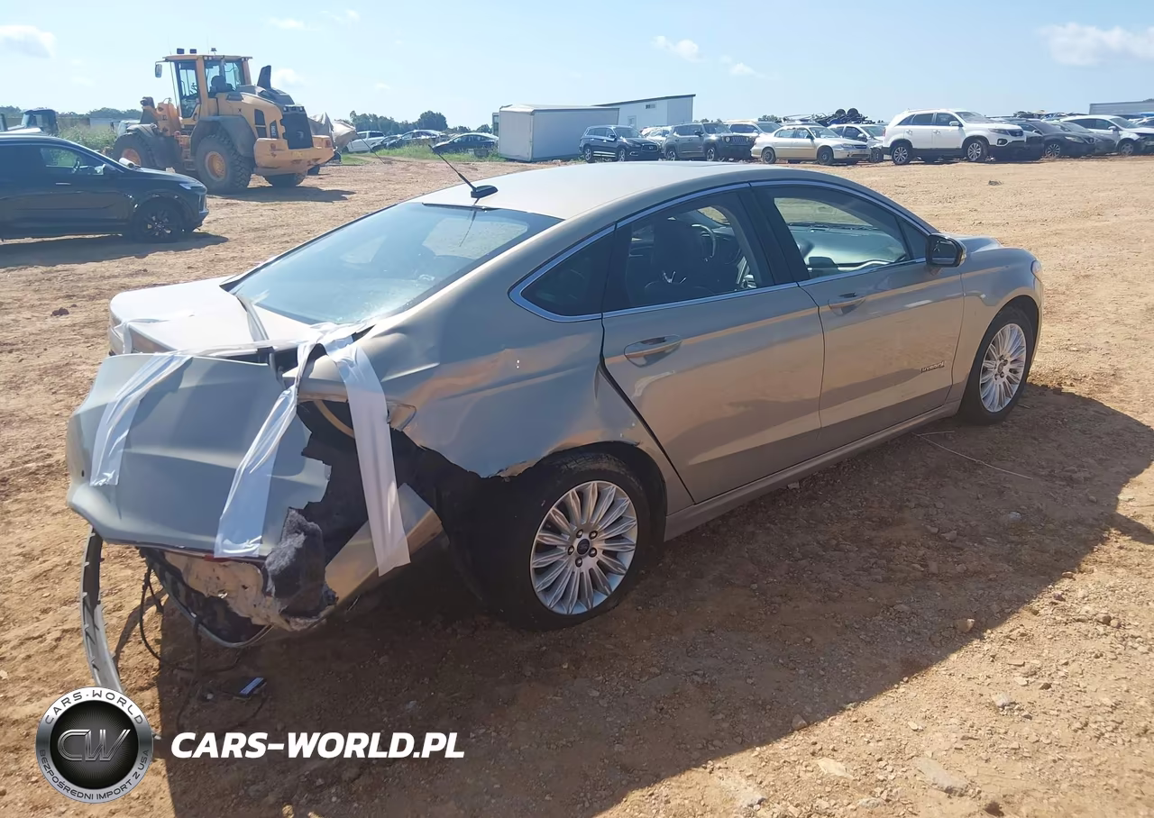 2015 Ford Fusion Hybrid Se VIN:3FA6P0LU1FR248826 - 4