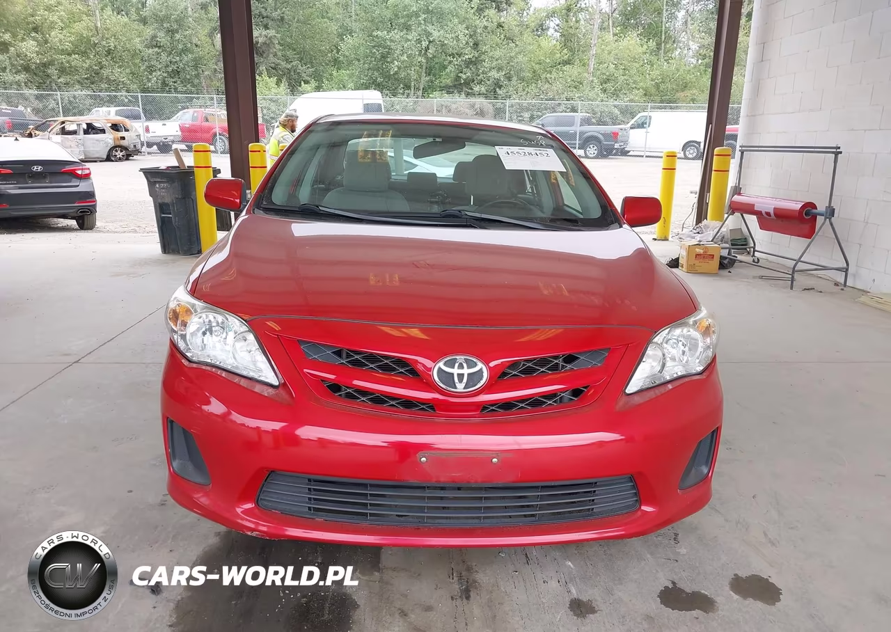 2011 Toyota Corolla Le VIN:2T1BU4EE6BC737818 - 12