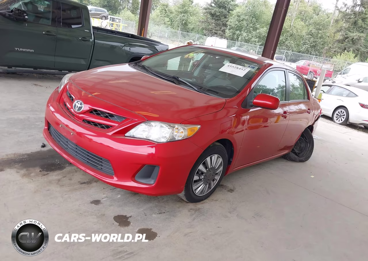 2011 Toyota Corolla Le VIN:2T1BU4EE6BC737818 - 2
