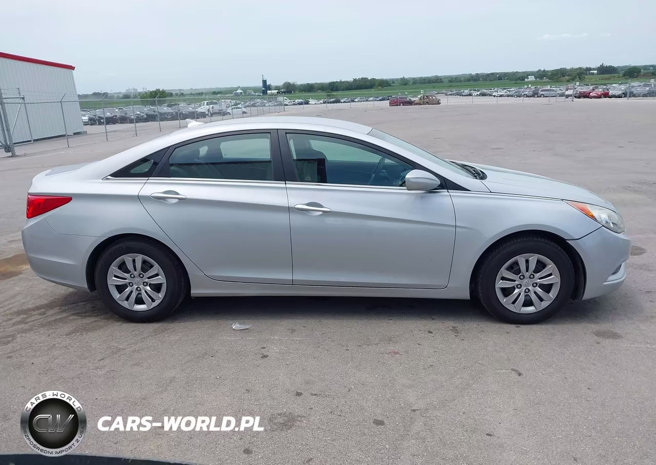 2011 Hyundai Sonata Gls VIN:5NPEB4AC2BH010857 - 13