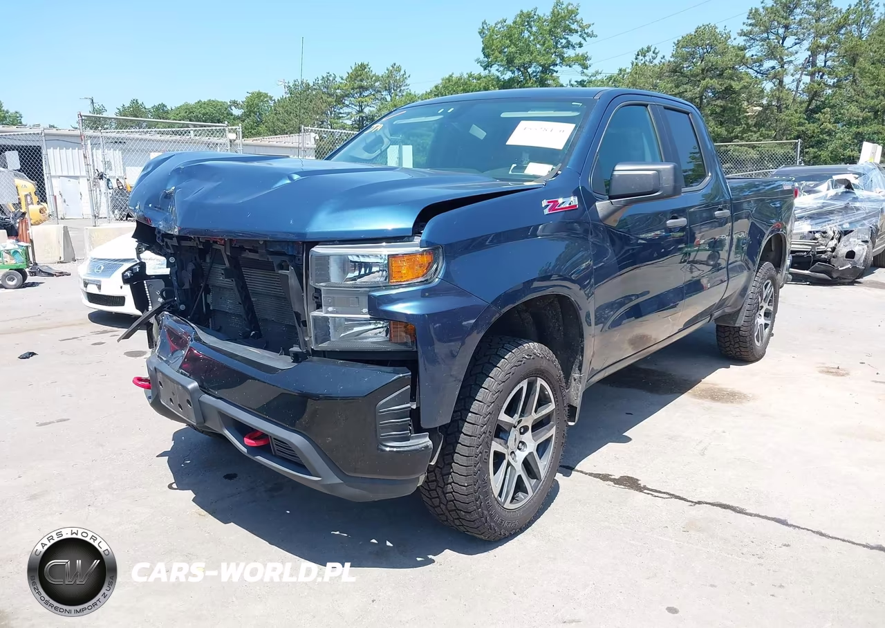 2019 Chevrolet Silverado 1500 Custom Trail Boss VIN:1GCRYCEF8KZ267075 - 2