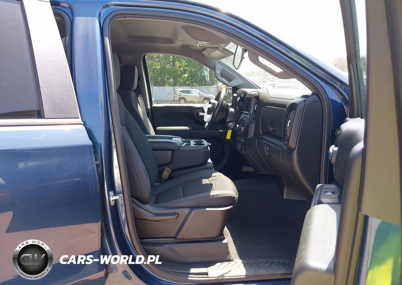 2019 Chevrolet Silverado 1500 Custom Trail Boss VIN:1GCRYCEF8KZ267075 - 5