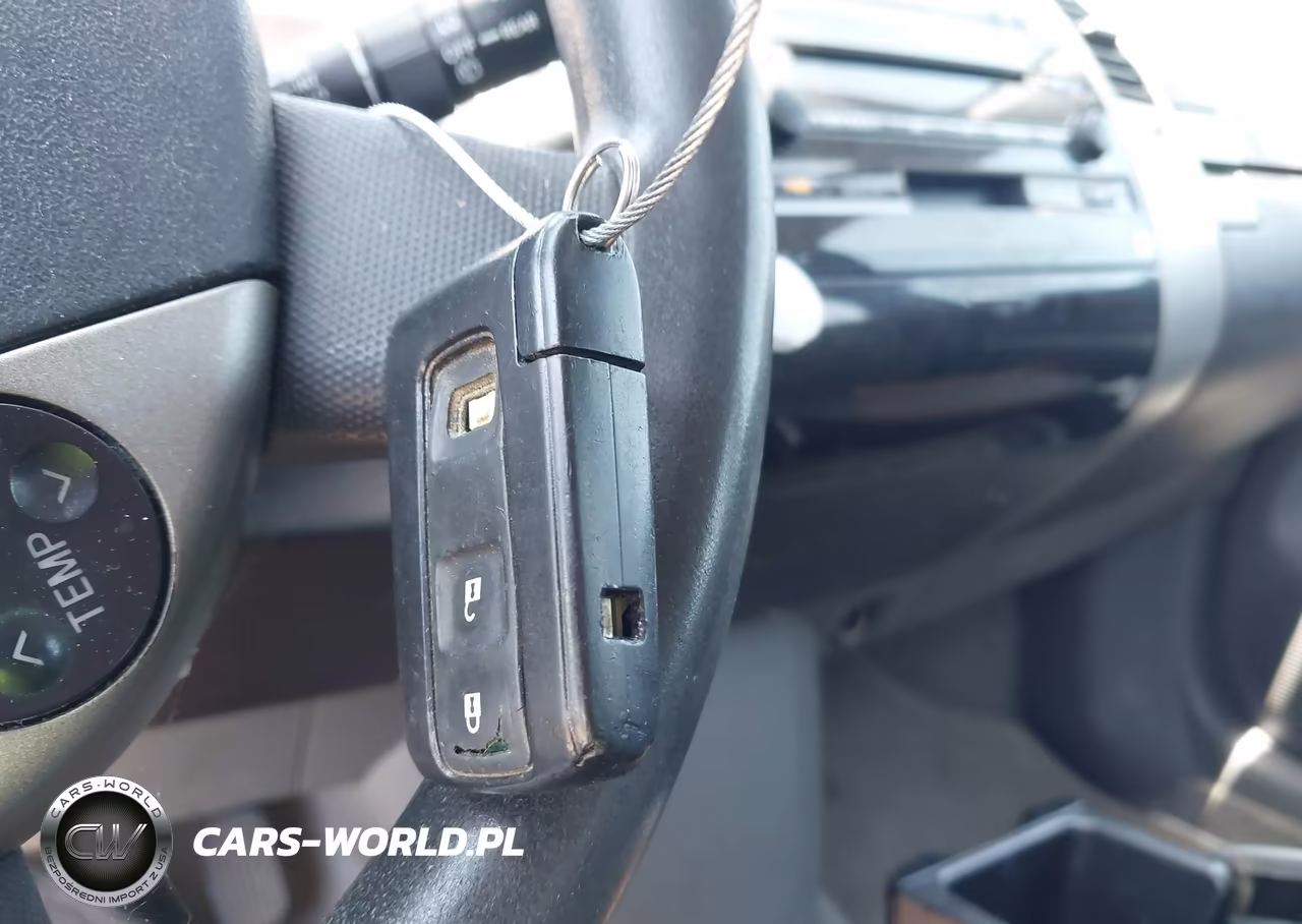 2005 Toyota Prius VIN:JTDKB20U353058319 - 11