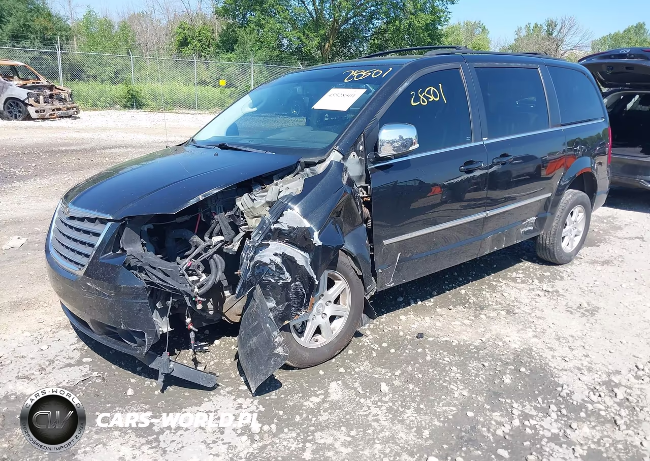 2010 Chrysler Town & Country Touring Plus VIN:2A4RR8D19AR442243 - 2