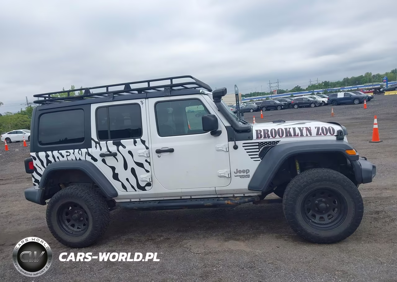 2018 Jeep Wrangler Unlimited Sport S 4X4 VIN:1C4HJXDG0JW284390 - 13
