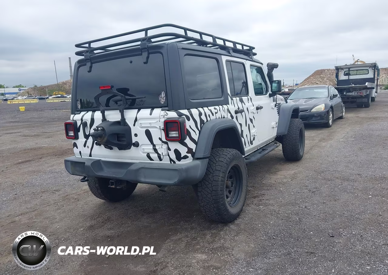 2018 Jeep Wrangler Unlimited Sport S 4X4 VIN:1C4HJXDG0JW284390 - 4