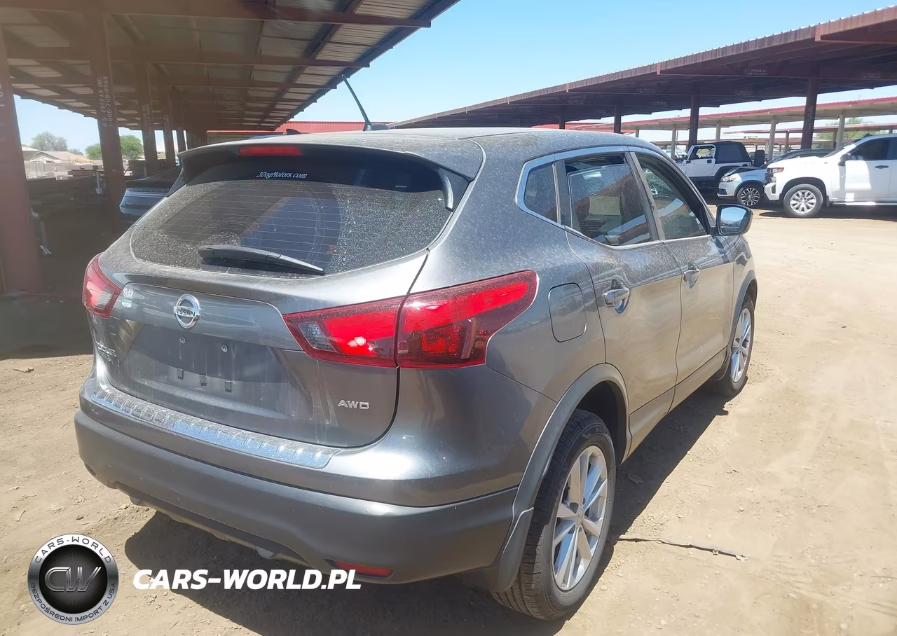 2017 Nissan Rogue Sport S VIN:JN1BJ1CR6HW108074 - 4