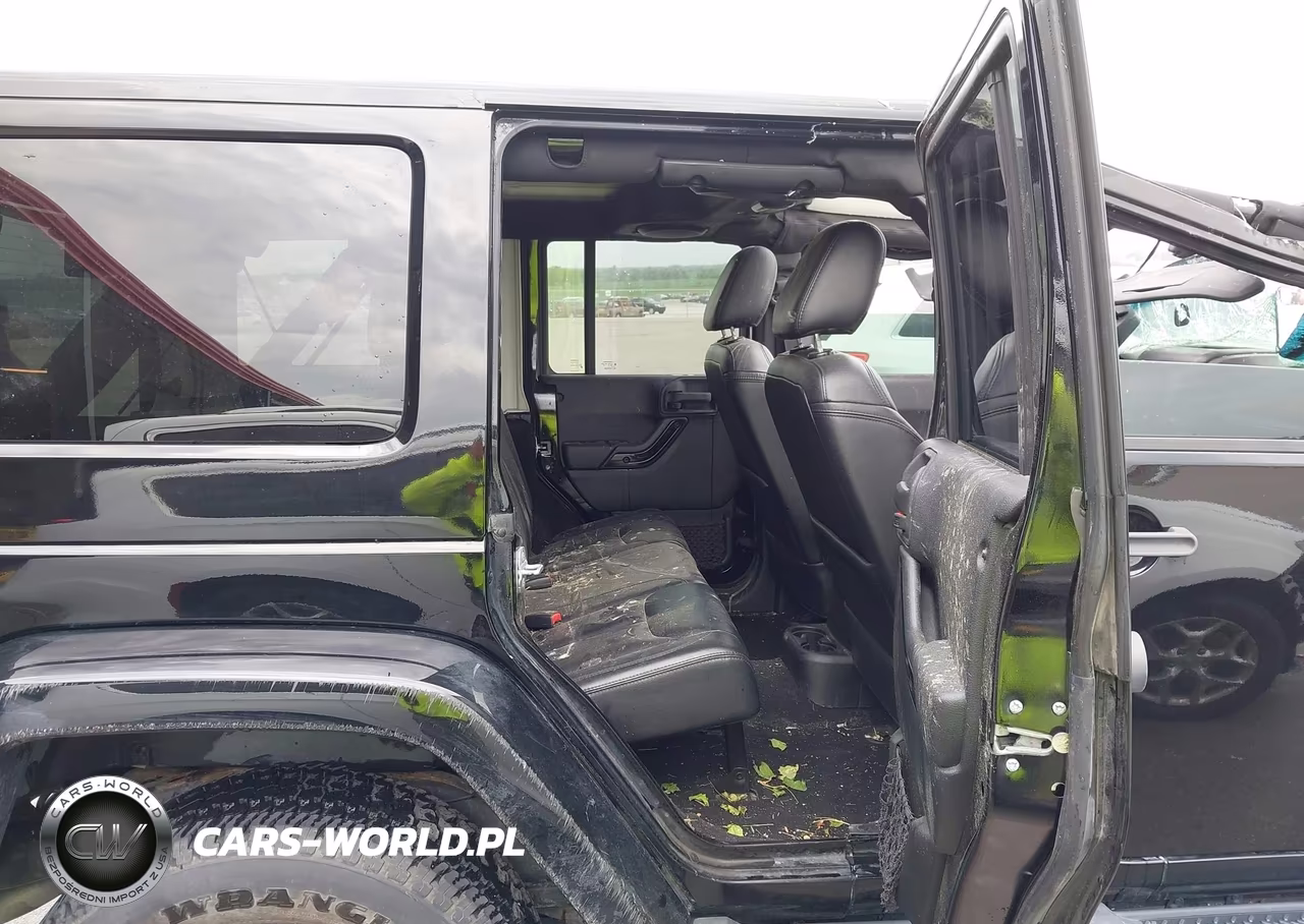 2014 Jeep Wrangler Unlimited Sahara VIN:1C4BJWEG6EL263324 - 8