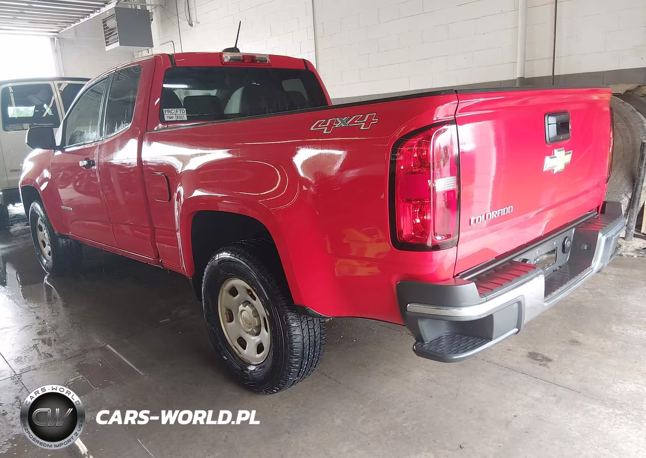 2019 Chevrolet Colorado Wt VIN:1GCHTBEAXK1101678 - 3