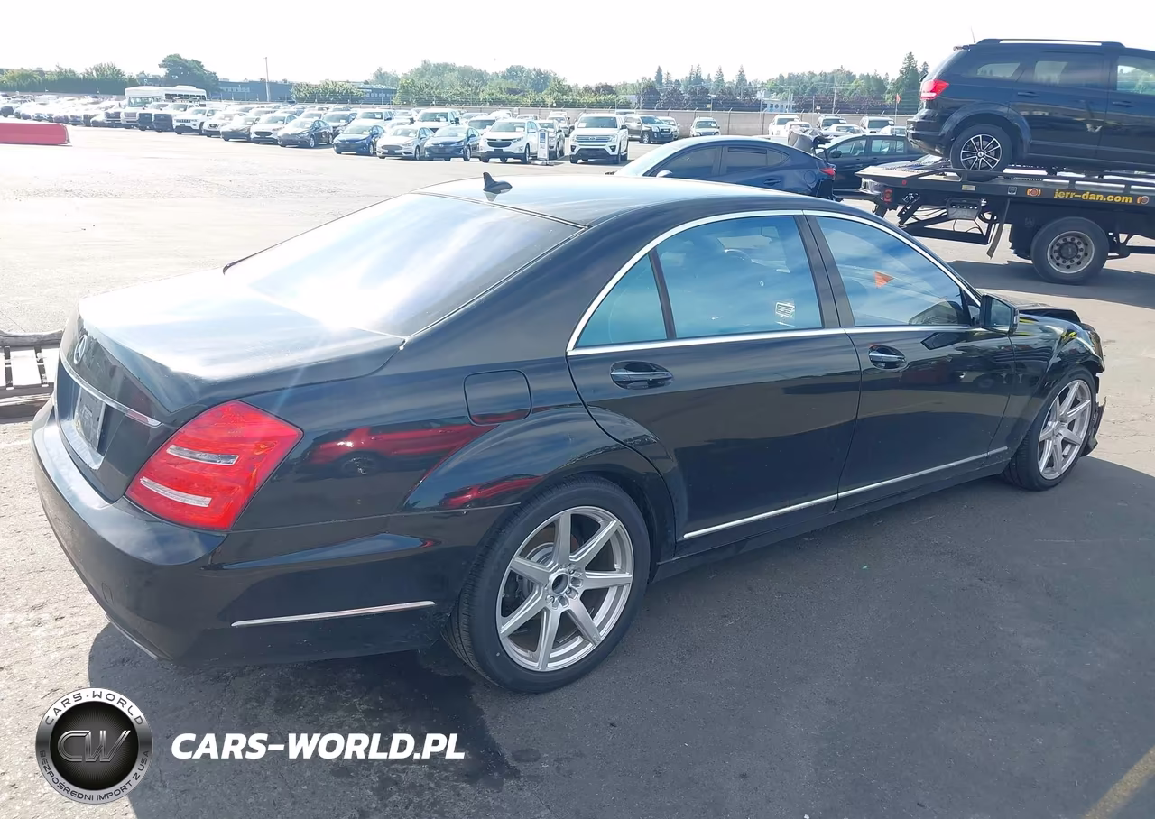 2010 Mercedes-Benz S 550 VIN:WDDNG7BB6AA349996 - 4