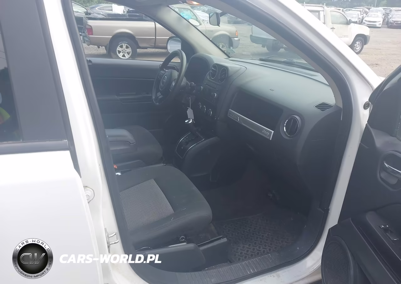 2014 Jeep Compass Sport VIN:1C4NJDBB8ED777549 - 5