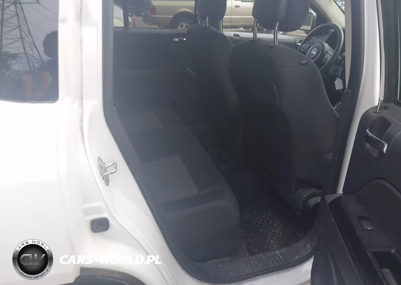 2014 Jeep Compass Sport VIN:1C4NJDBB8ED777549 - 8