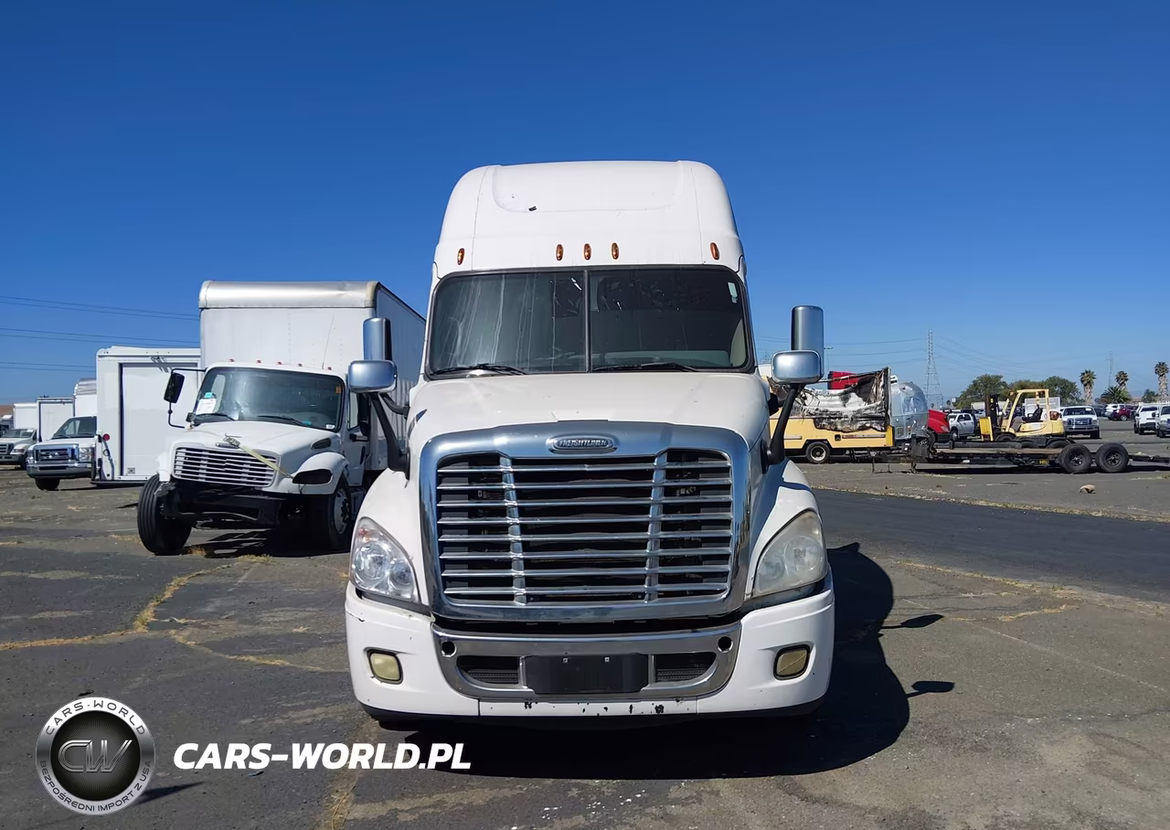 2016 Freightliner Cascadia 125 VIN:3AKJGLD52GSGY6428 - 13