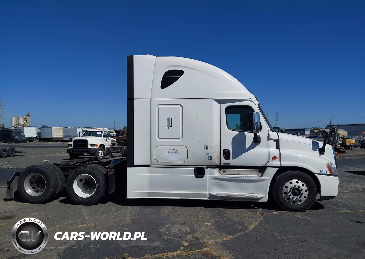 2016 Freightliner Cascadia 125 VIN:3AKJGLD52GSGY6428 - 14