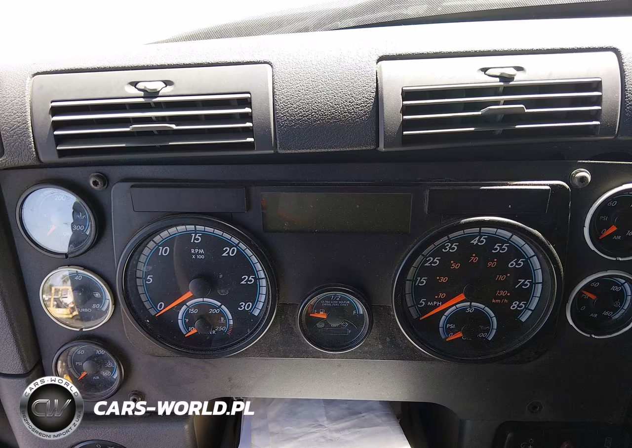 2016 Freightliner Cascadia 125 VIN:3AKJGLD52GSGY6428 - 5