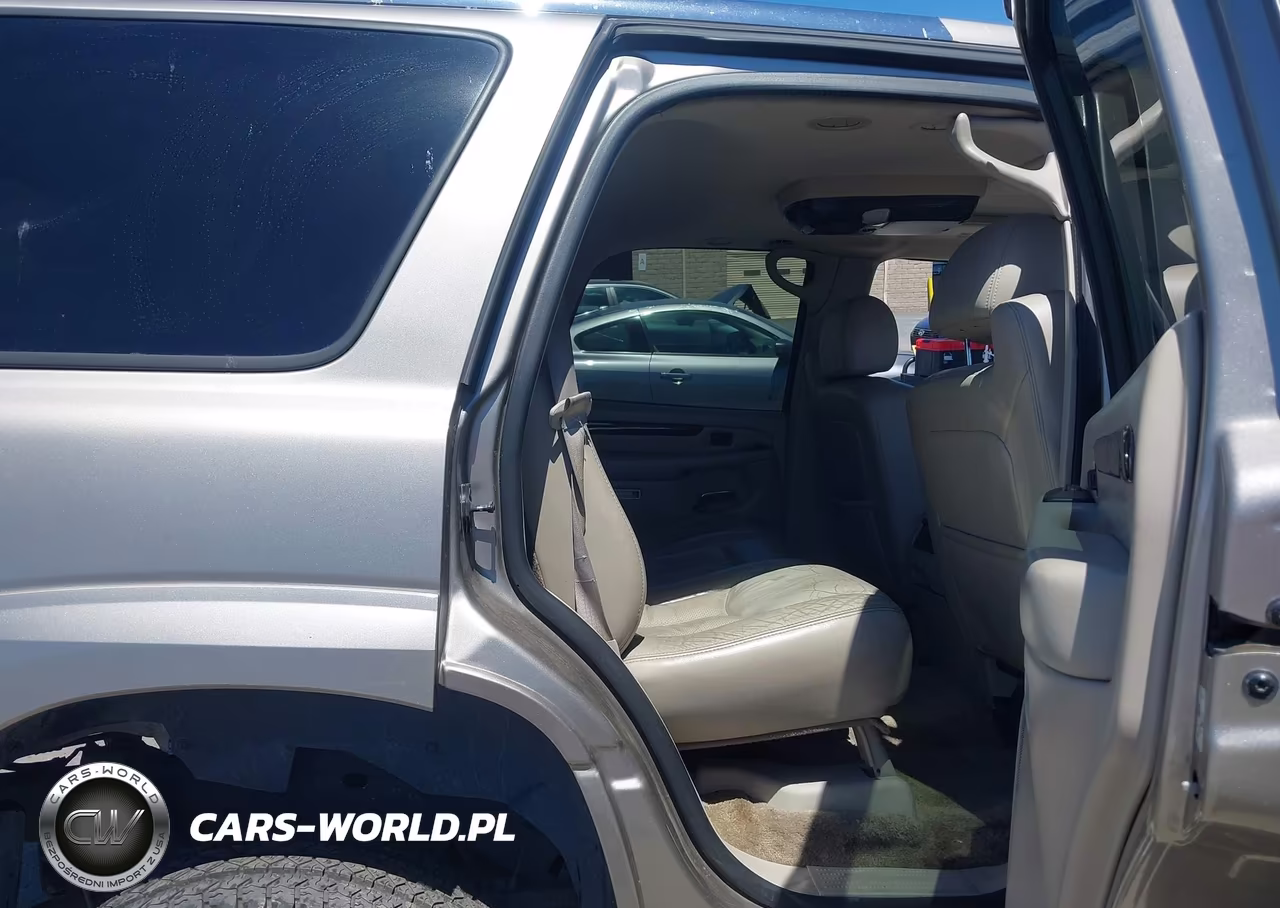 2003 Cadillac Escalade Standard VIN:1GYEK63N23R172759 - 8