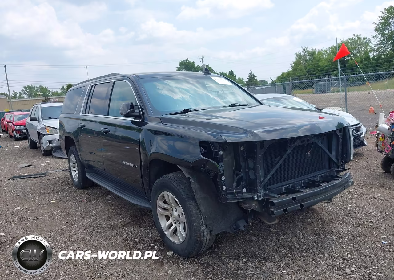 2018 Chevrolet Suburban Lt – zdjęcie 1 z 17