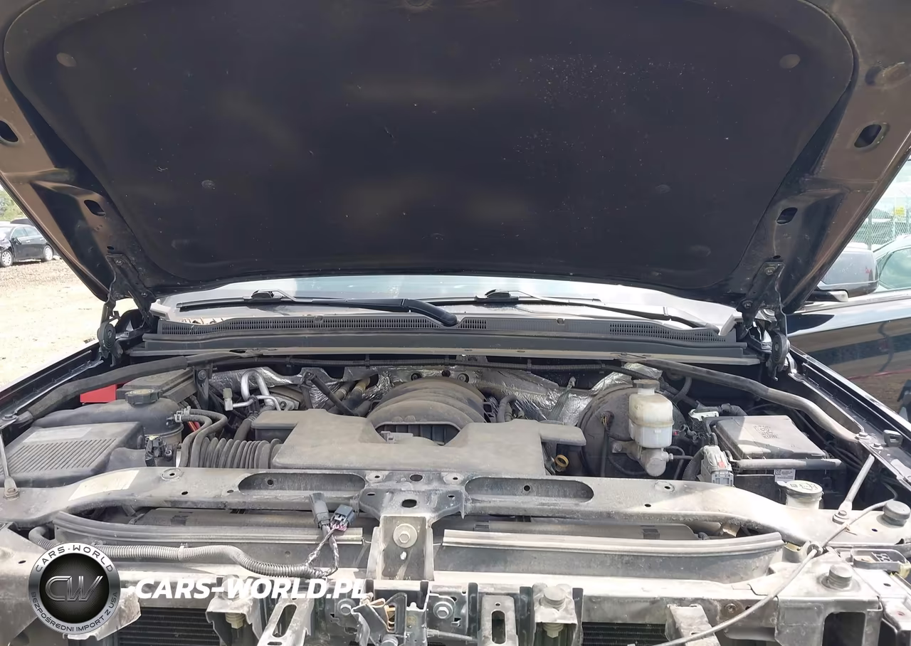 2018 Chevrolet Suburban Lt VIN:1GNSKHKC8JR162357 - 10