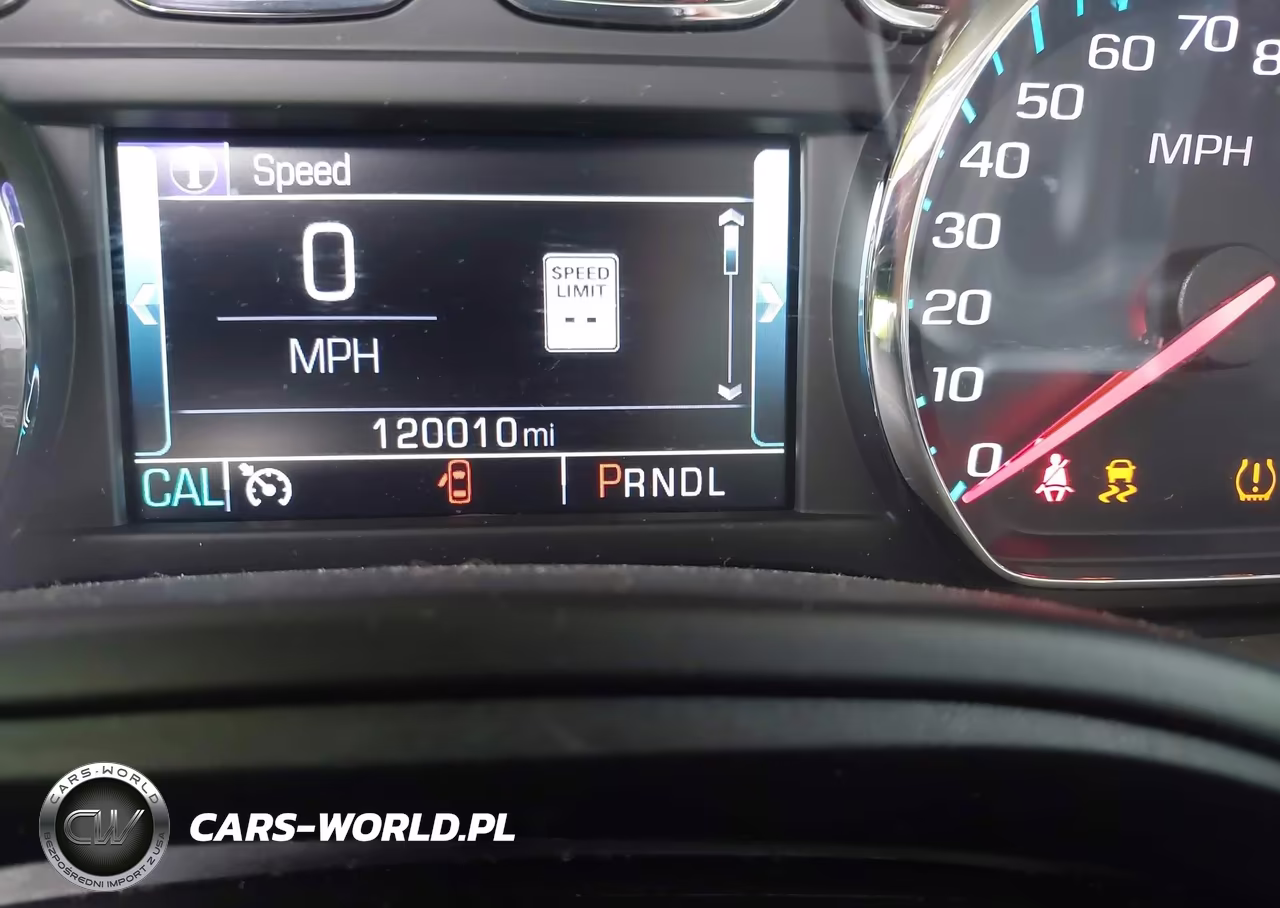 2018 Chevrolet Suburban Lt VIN:1GNSKHKC8JR162357 - 16