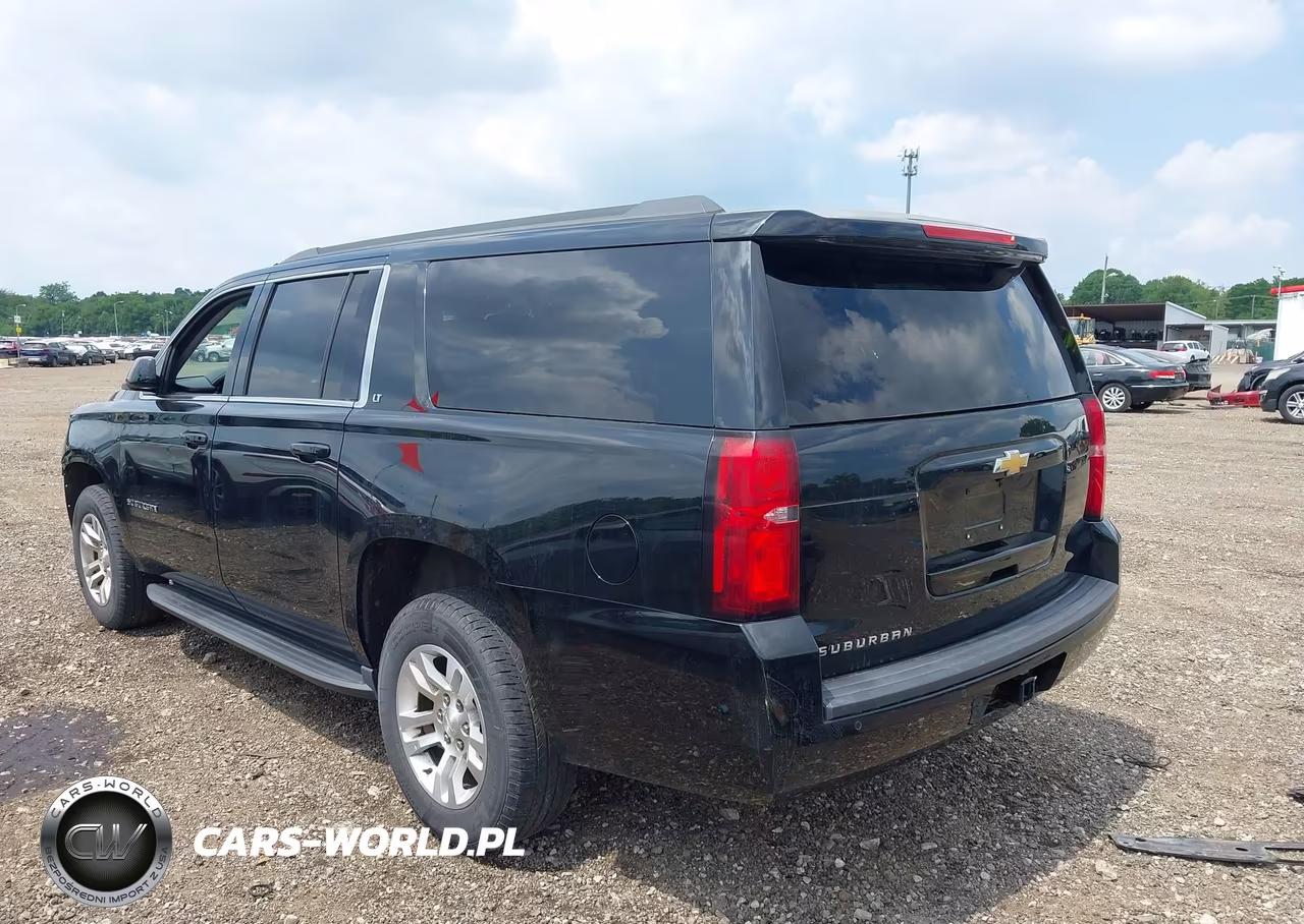 2018 Chevrolet Suburban Lt VIN:1GNSKHKC8JR162357 - 3