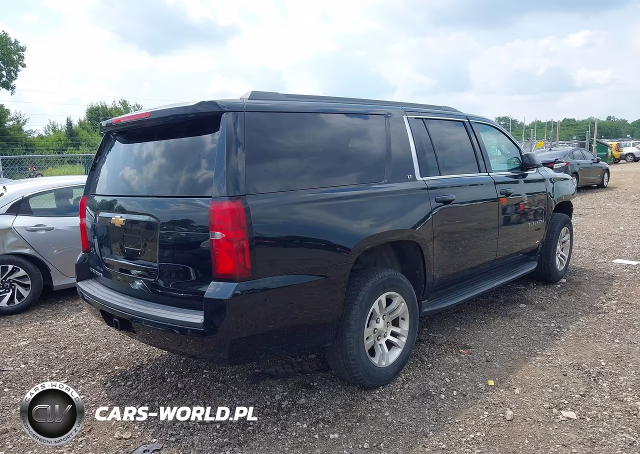 2018 Chevrolet Suburban Lt VIN:1GNSKHKC8JR162357 - 4