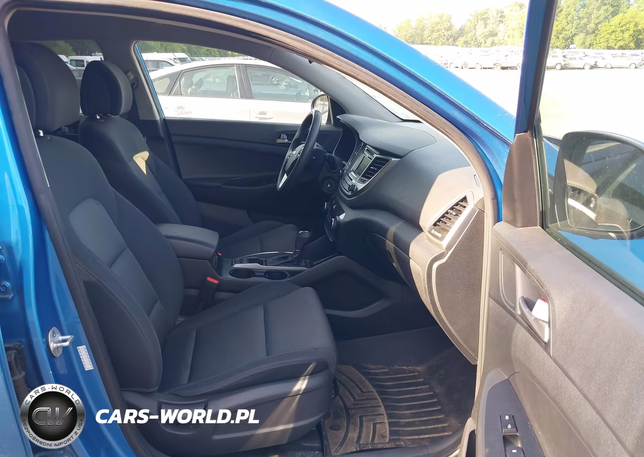 2017 Hyundai Tucson Se VIN:KM8J3CA47HU550701 - 5