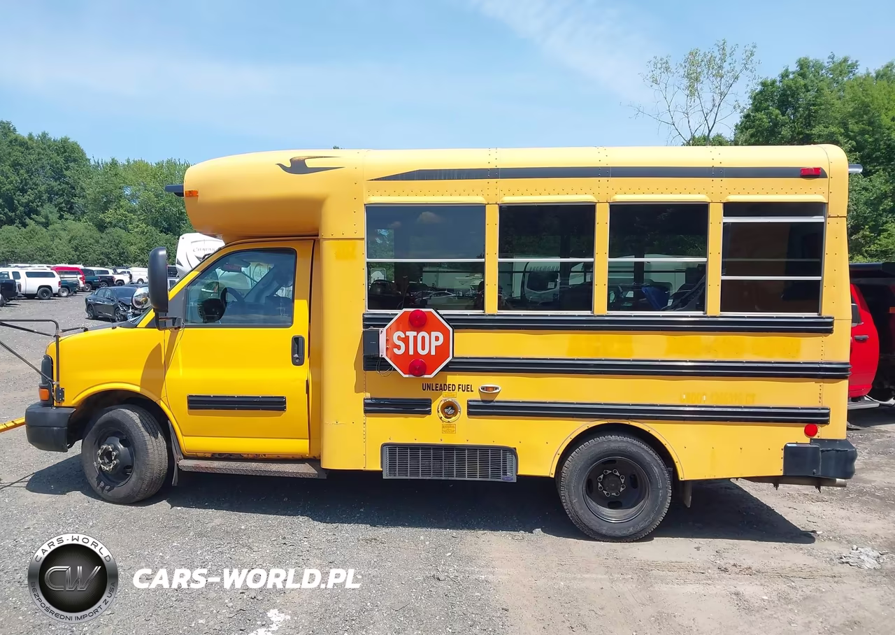 2004 Chevrolet Express Cutaway VIN:1GBHG31U641194703 - 13