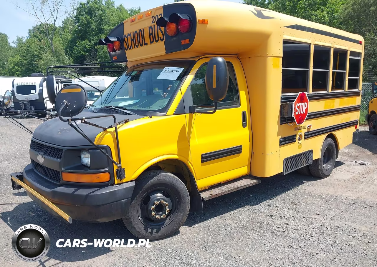 2004 Chevrolet Express Cutaway VIN:1GBHG31U641194703 - 4